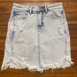 Good American Bombshell Denim Mini Skirt.  Size 2/26